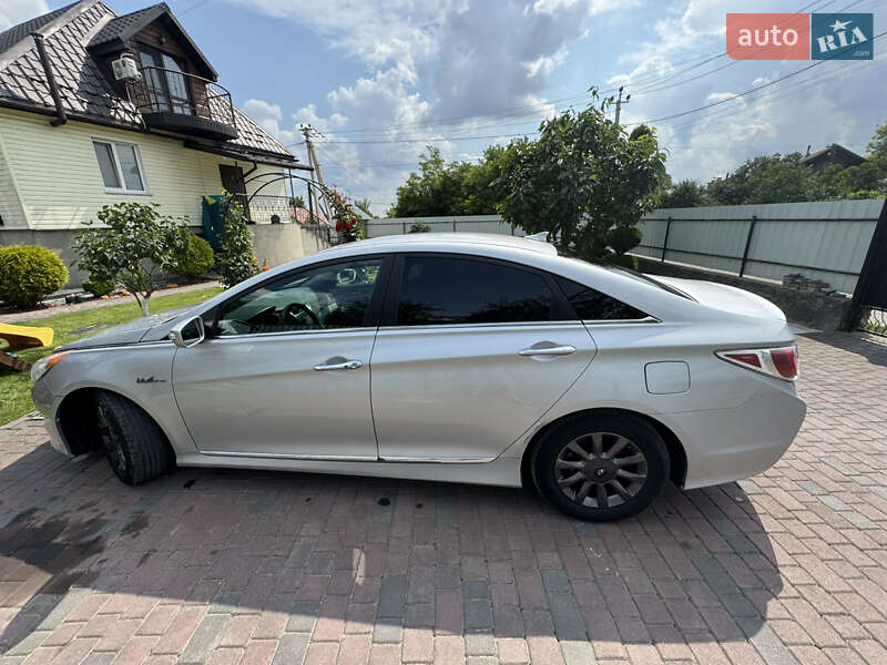 Седан Hyundai Sonata 2014 в Киеве фото 12 Седан Hyundai Sonata 2014 в Киеве