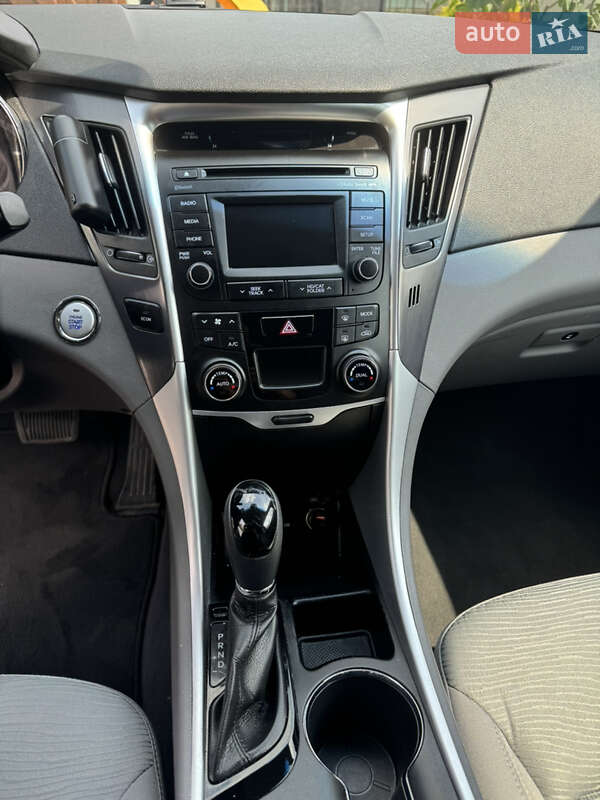 Седан Hyundai Sonata 2014 в Киеве фото 19 Седан Hyundai Sonata 2014 в Киеве