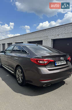 Седан Hyundai Sonata 2015 в 