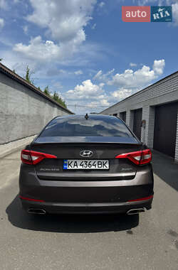 Седан Hyundai Sonata 2015 в 