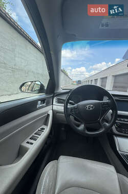 Седан Hyundai Sonata 2015 в 