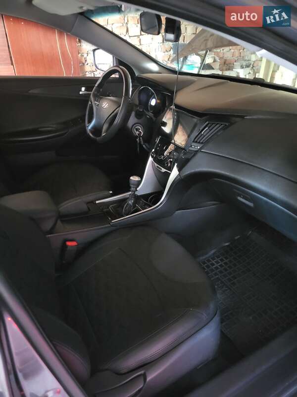 Седан Hyundai Sonata 2011 в Днепре