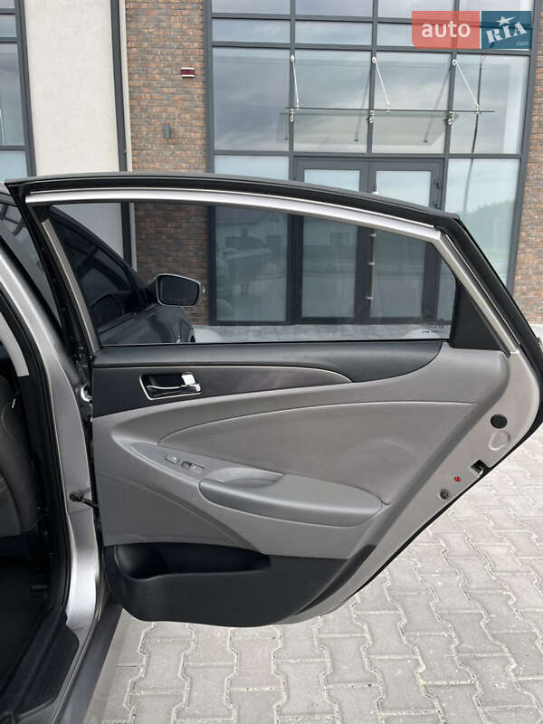 Седан Hyundai Sonata 2012 в Тернополе