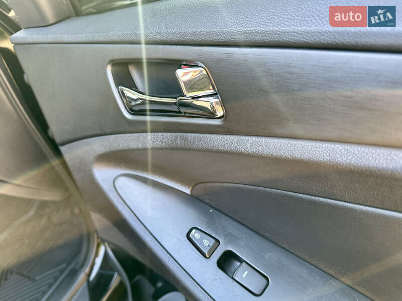Седан Hyundai Sonata 2013 в Одессе