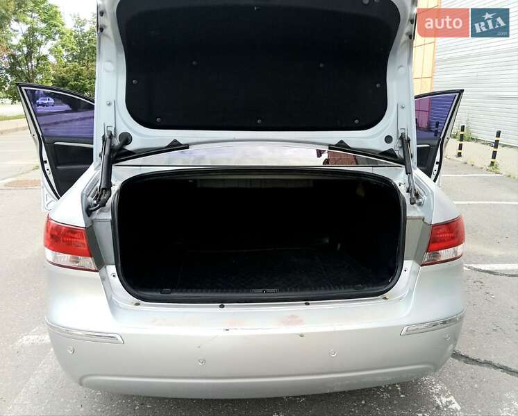 Седан Hyundai Sonata 2009 в Харькове