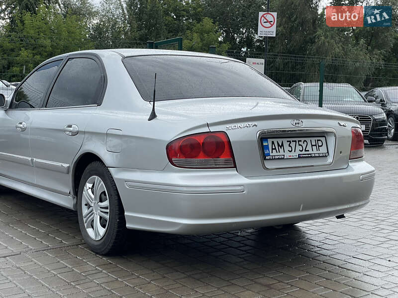 Седан Hyundai Sonata 2003 в Бердичеве