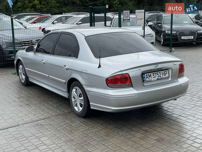 Седан Hyundai Sonata 2003 в Бердичеве