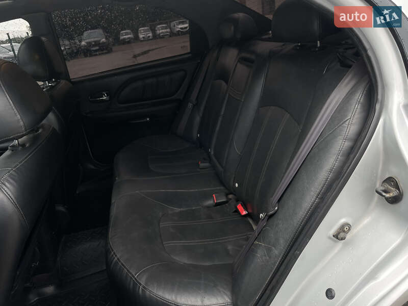Седан Hyundai Sonata 2003 в Бердичеве