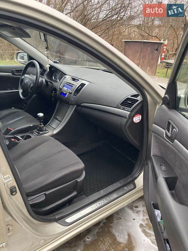 Седан Hyundai Sonata 2008 в Каменке-Бугской фото 8 Седан Hyundai Sonata 2008 в Каменке-Бугской