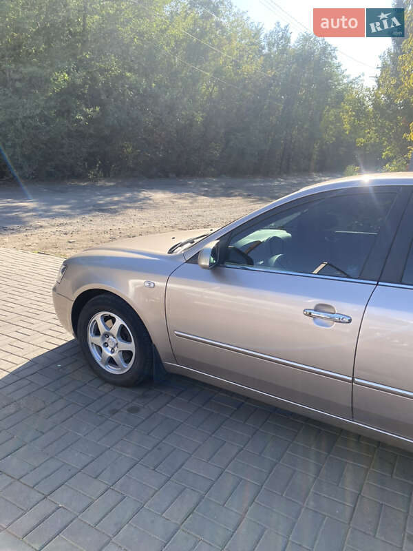 Седан Hyundai Sonata 2006 в Краматорске