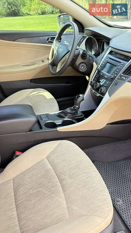 Седан Hyundai Sonata 2013 в Каменец-Подольском