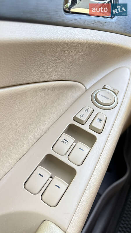 Седан Hyundai Sonata 2013 в Каменец-Подольском