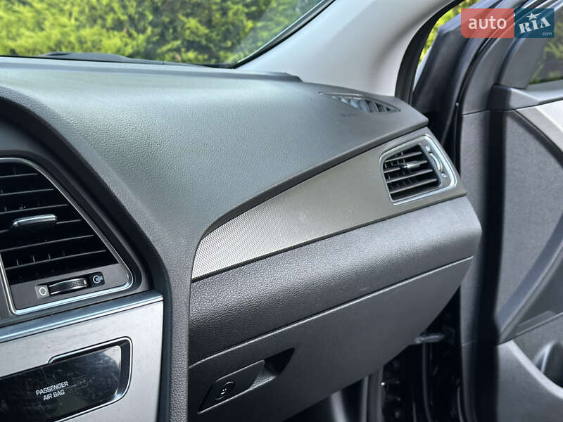 Седан Hyundai Sonata 2015 в Одессе