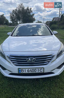 Седан Hyundai Sonata 2015 в Пирятине