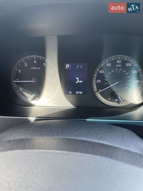 Седан Hyundai Sonata 2015 в Пирятині