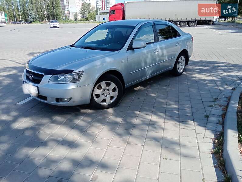 Hyundai Sonata 2007