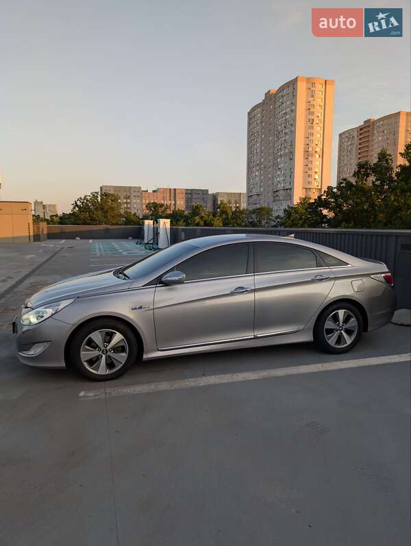 Седан Hyundai Sonata 2012 в Києві