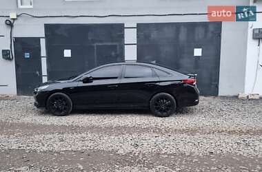 Седан Hyundai Sonata 2017 в 
