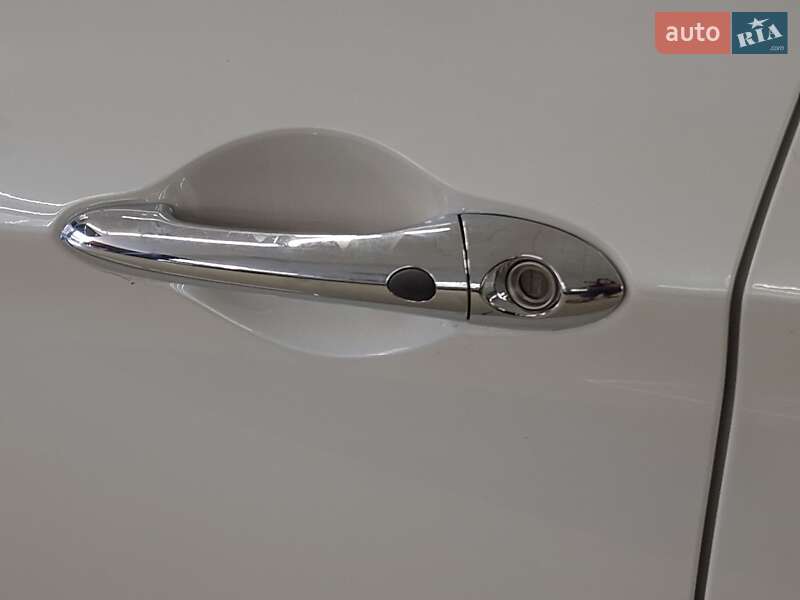 Седан Hyundai Sonata 2014 в Миколаєві