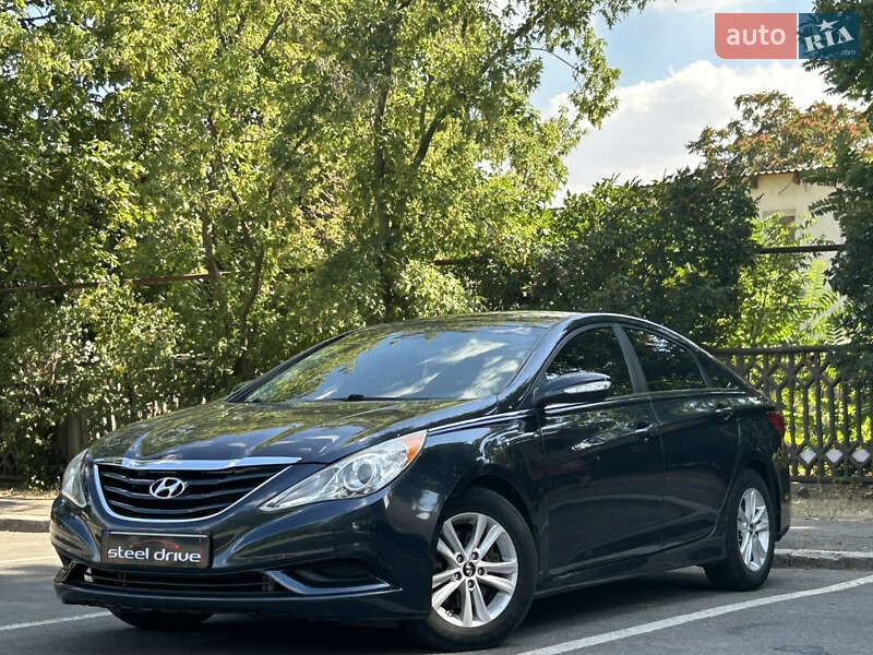 Hyundai Sonata 2013