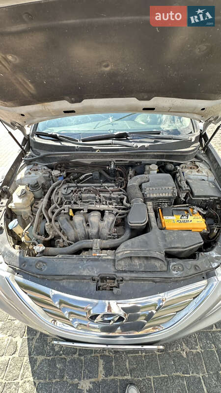Седан Hyundai Sonata 2012 в Чернигове