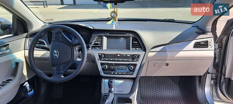 Седан Hyundai Sonata 2015 в Ивано-Франковске