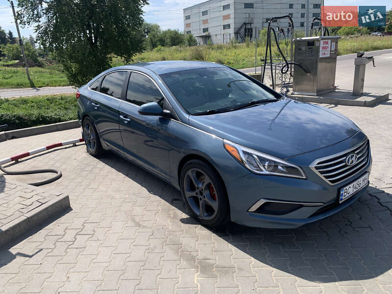 Седан Hyundai Sonata 2016 в Львове