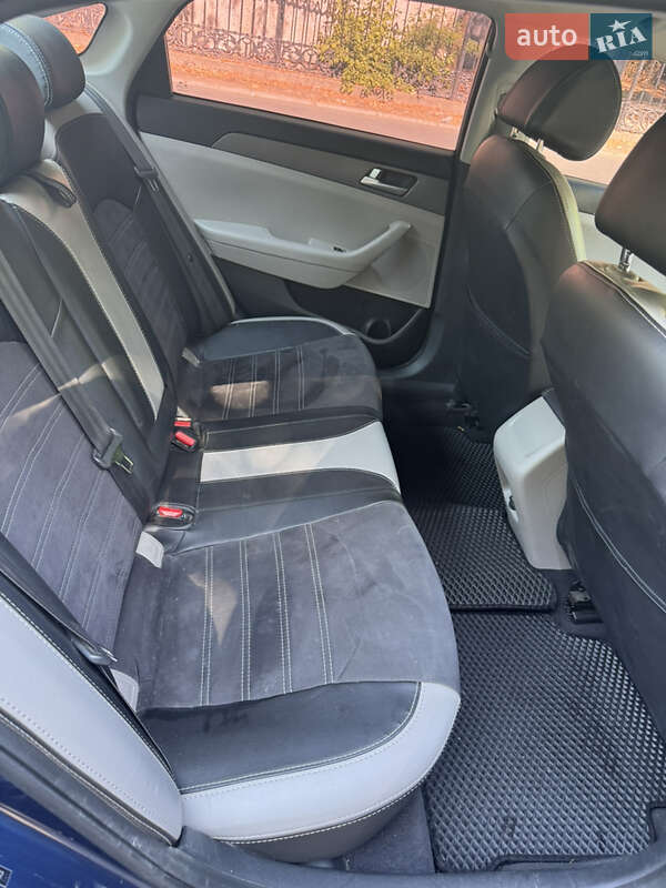 Седан Hyundai Sonata 2015 в Одессе