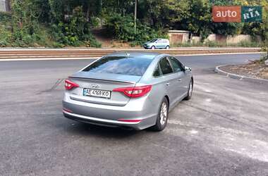Седан Hyundai Sonata 2016 в  фото 22 Седан Hyundai Sonata 2016 в