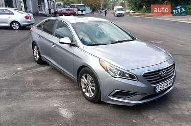 Седан Hyundai Sonata 2016 в  фото 36 Седан Hyundai Sonata 2016 в