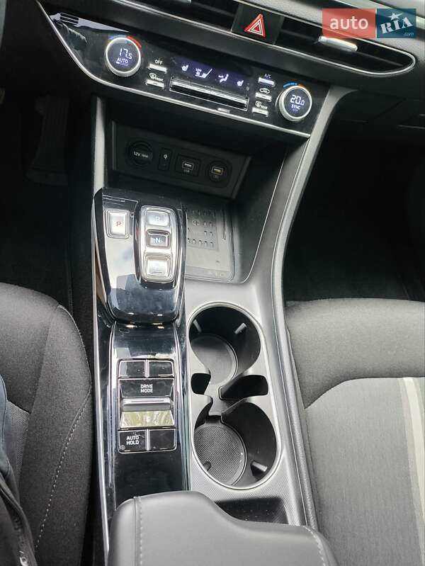 Седан Hyundai Sonata 2019 в Києві фото 28 Седан Hyundai Sonata 2019 в Києві