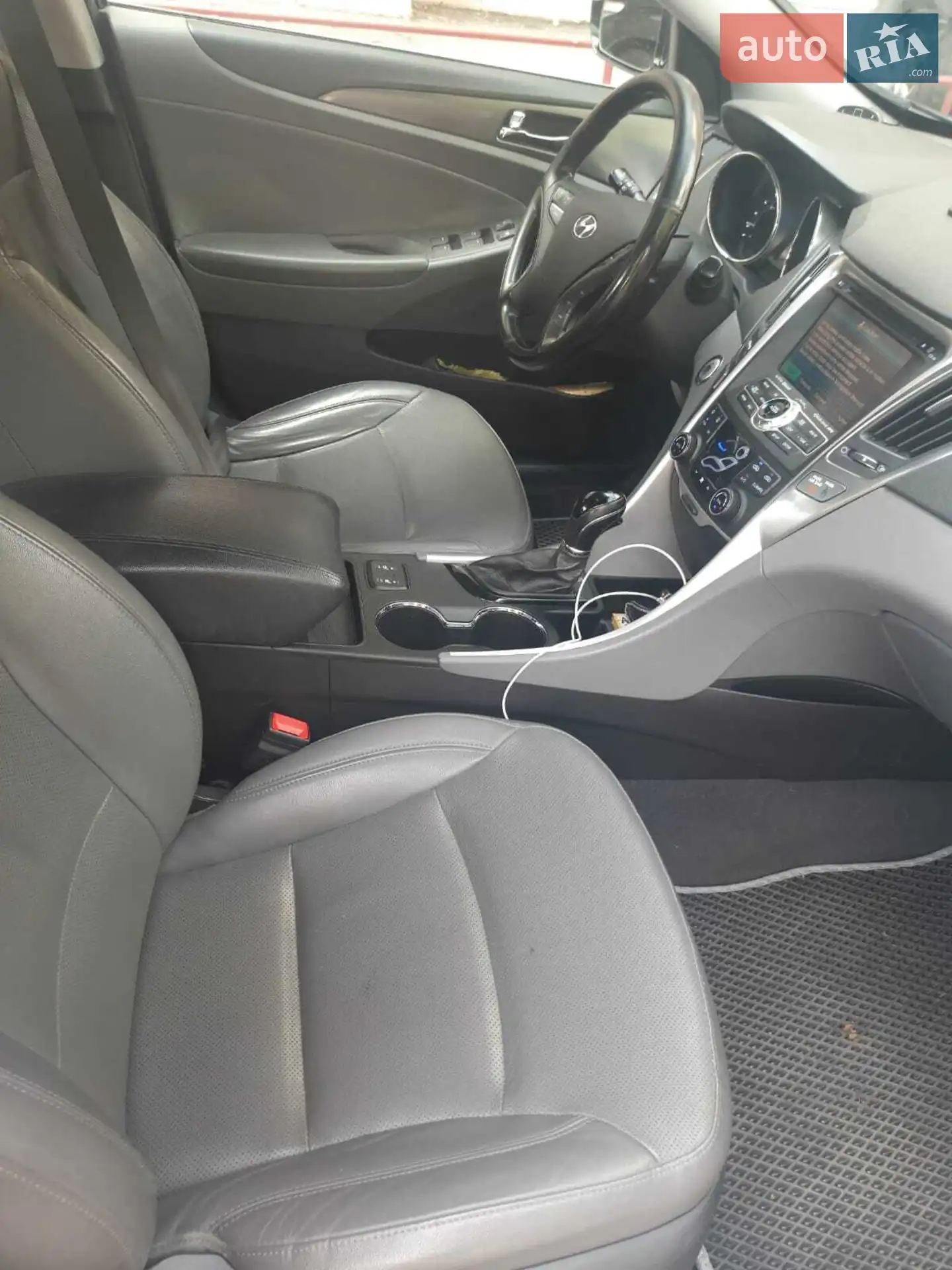 2013 Hyundai Sonata - мініатюра 11