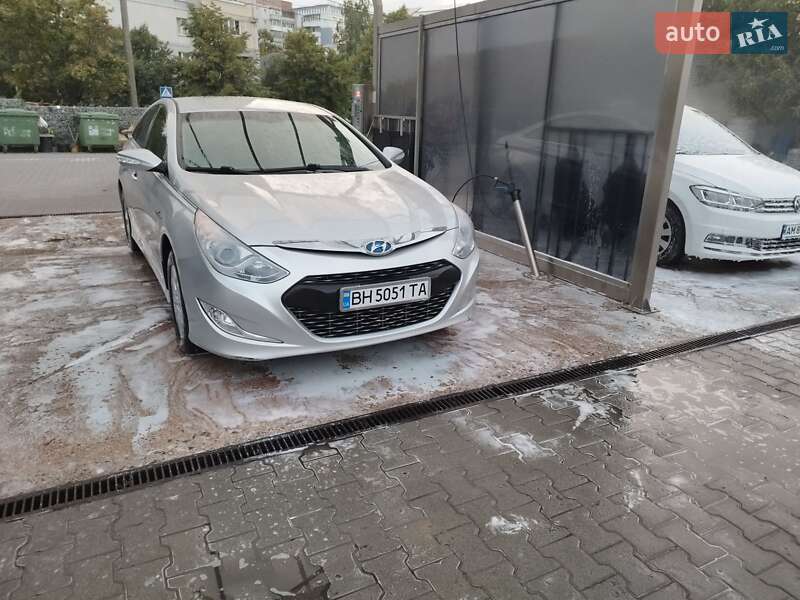 Седан Hyundai Sonata 2012 в Ивано-Франковске