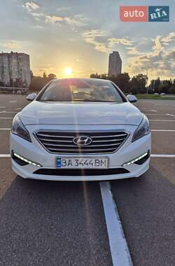Седан Hyundai Sonata 2016 в Киеве