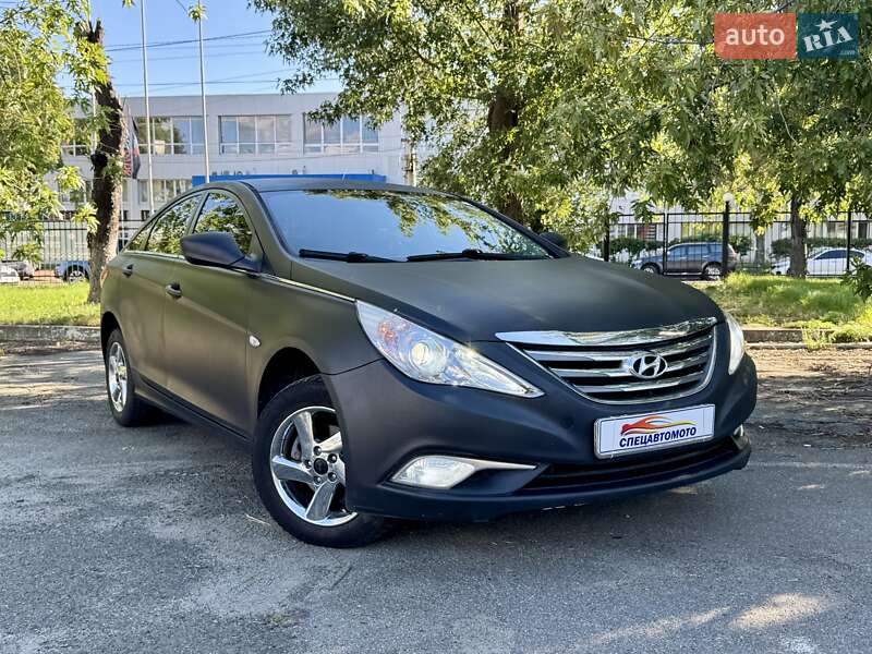 Hyundai Sonata 2012
