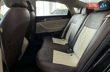 Седан Hyundai Sonata 2015 в 