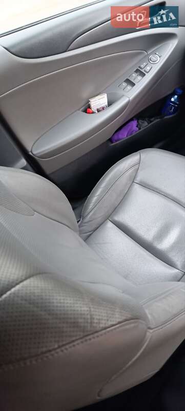 Седан Hyundai Sonata 2013 в Белгороде-Днестровском фото 26 Седан Hyundai Sonata 2013 в Белгороде-Днестровском