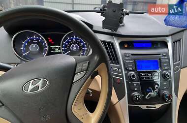 Седан Hyundai Sonata 2012 в Конотопе