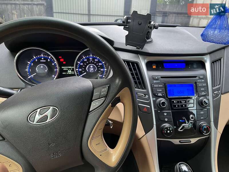 Седан Hyundai Sonata 2012 в Конотопе