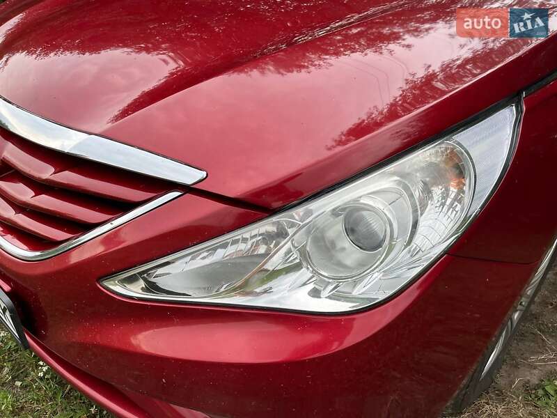 Седан Hyundai Sonata 2012 в Конотопе