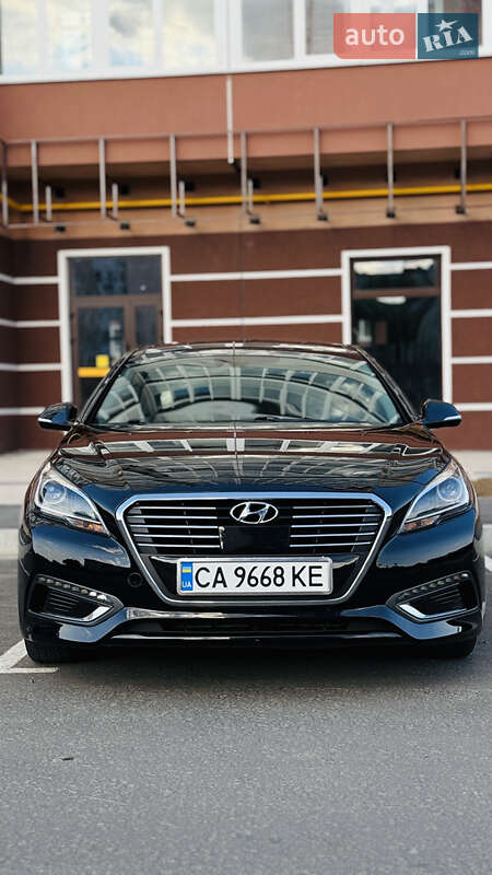Седан Hyundai Sonata 2016 в Счастливом фото 5 Седан Hyundai Sonata 2016 в Счастливом