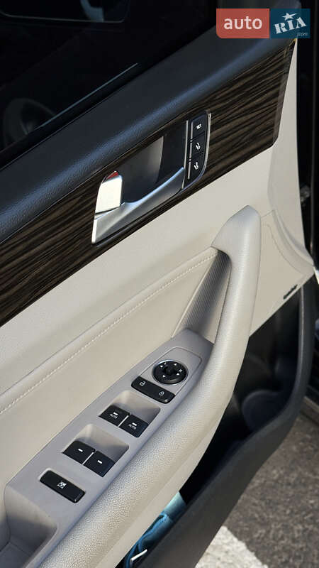 Седан Hyundai Sonata 2016 в Счастливом фото 28 Седан Hyundai Sonata 2016 в Счастливом