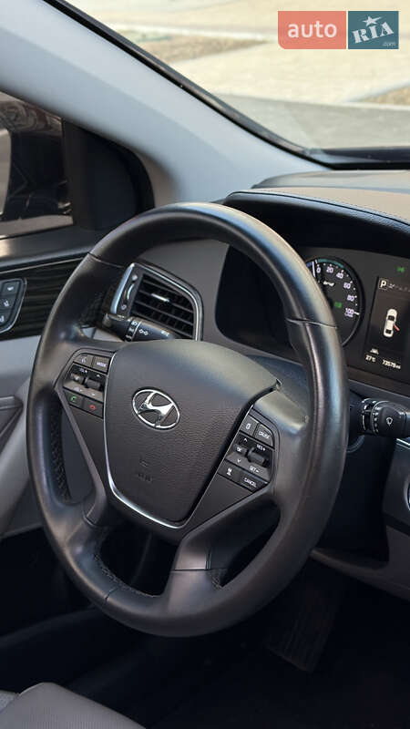 Седан Hyundai Sonata 2016 в Счастливом фото 35 Седан Hyundai Sonata 2016 в Счастливом