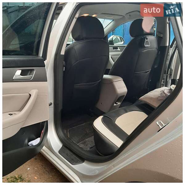 Седан Hyundai Sonata 2014 в Лозовій