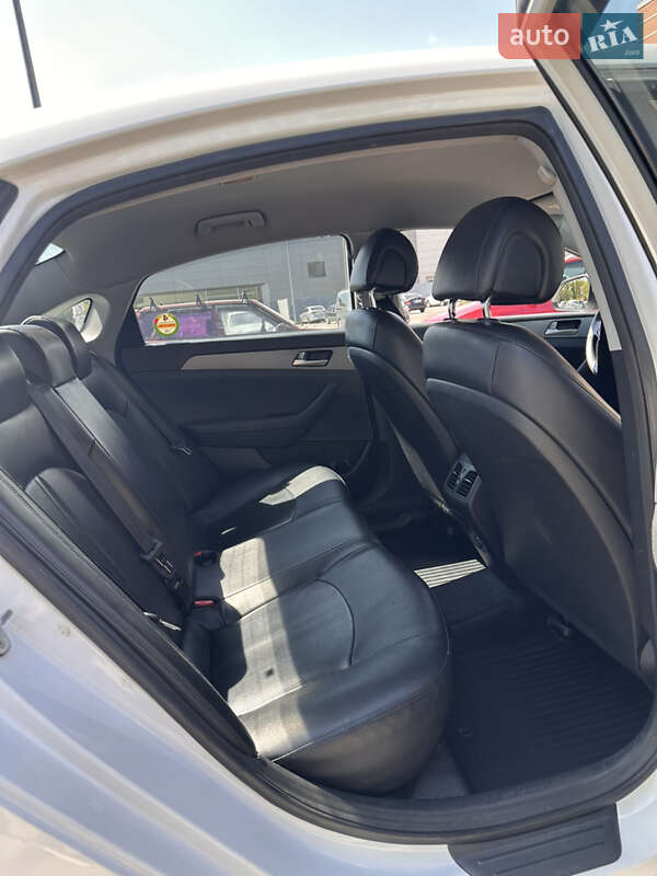 Седан Hyundai Sonata 2015 в Одессе