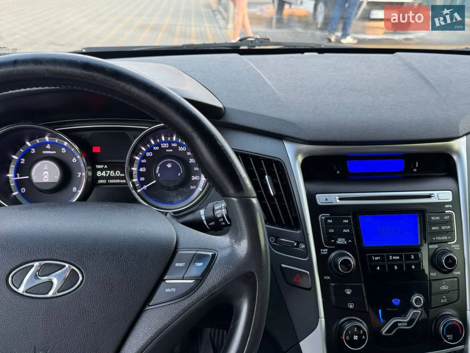 2010 Hyundai Sonata - мініатюра 8