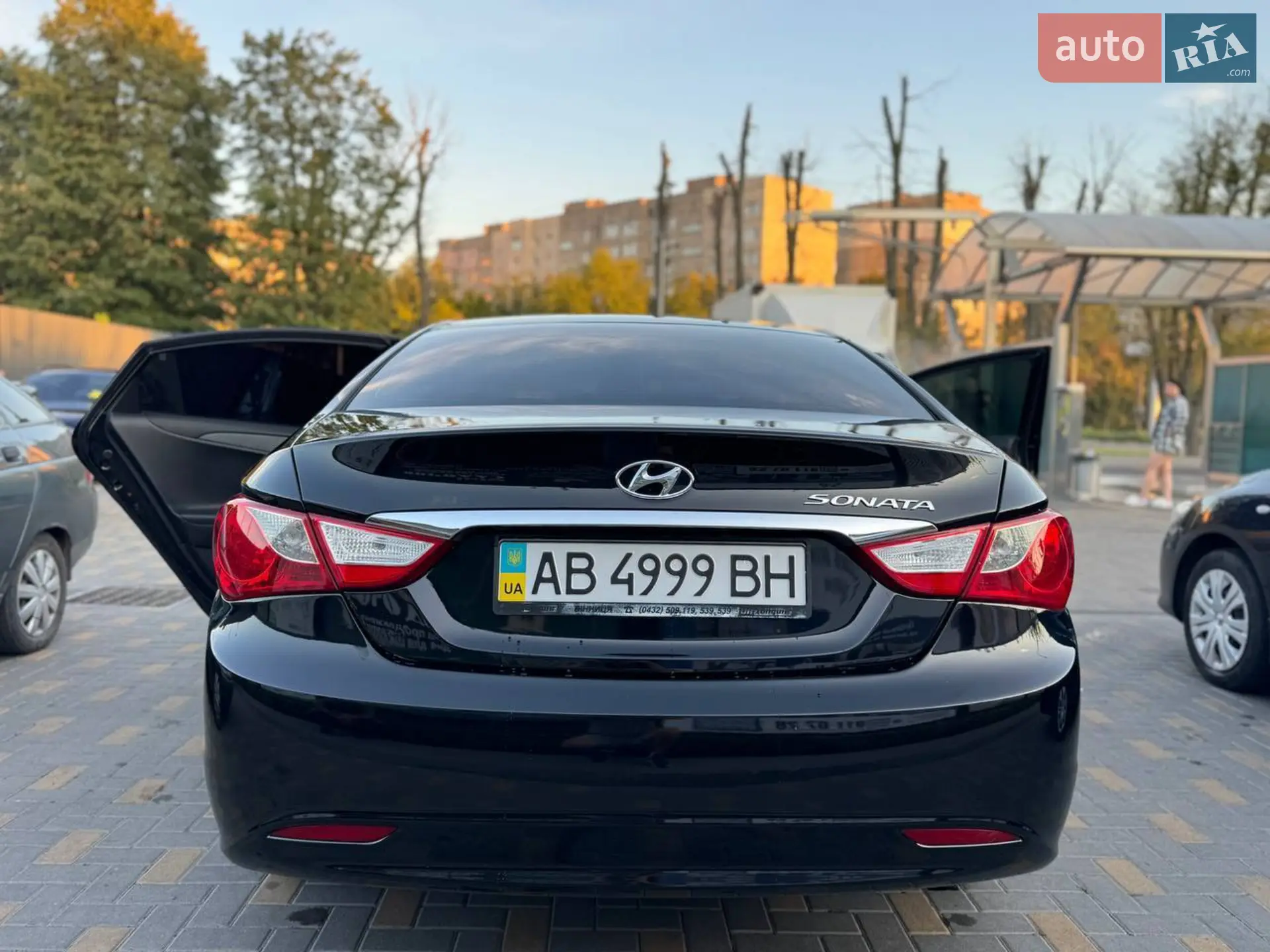 2010 Hyundai Sonata - мініатюра 18