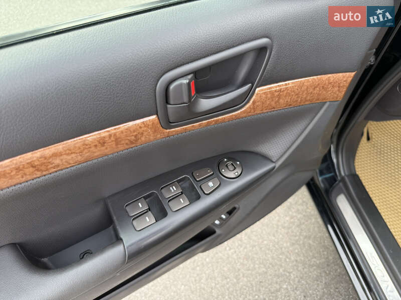 Седан Hyundai Sonata 2008 в Киеве