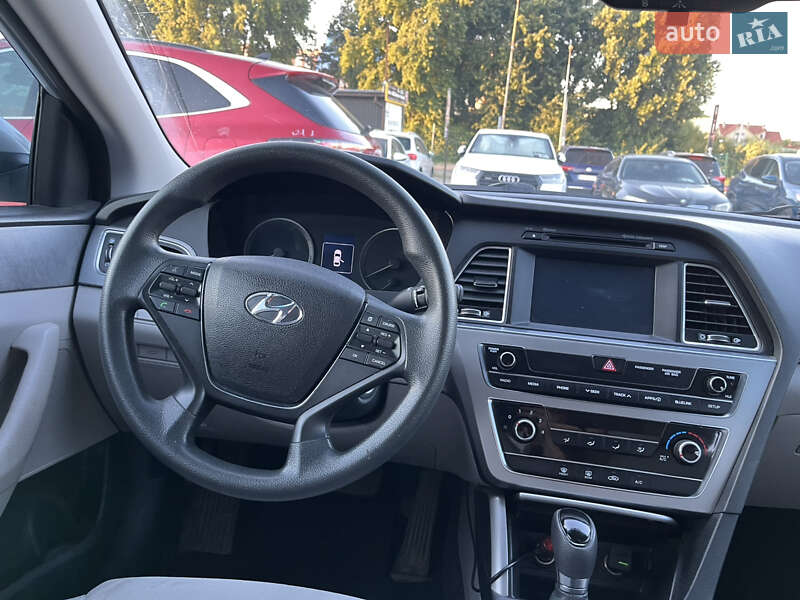 Седан Hyundai Sonata 2015 в Львове