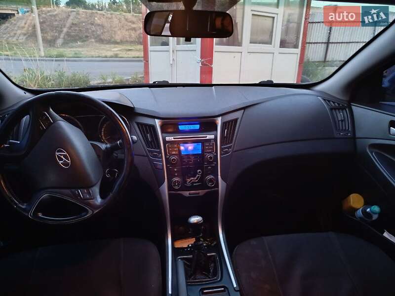 Седан Hyundai Sonata 2011 в Днепре